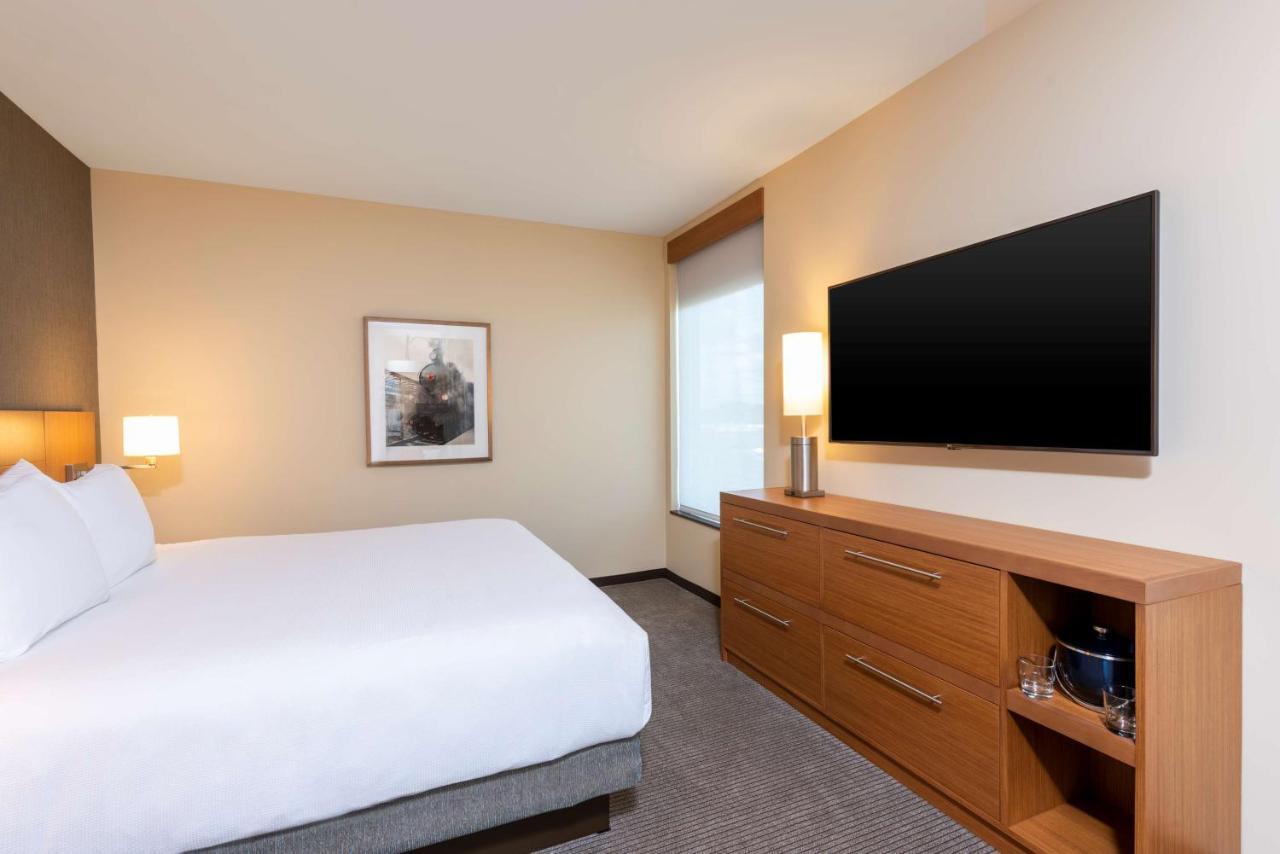 Hyatt Place Flint/Grand Blanc Dış mekan fotoğraf