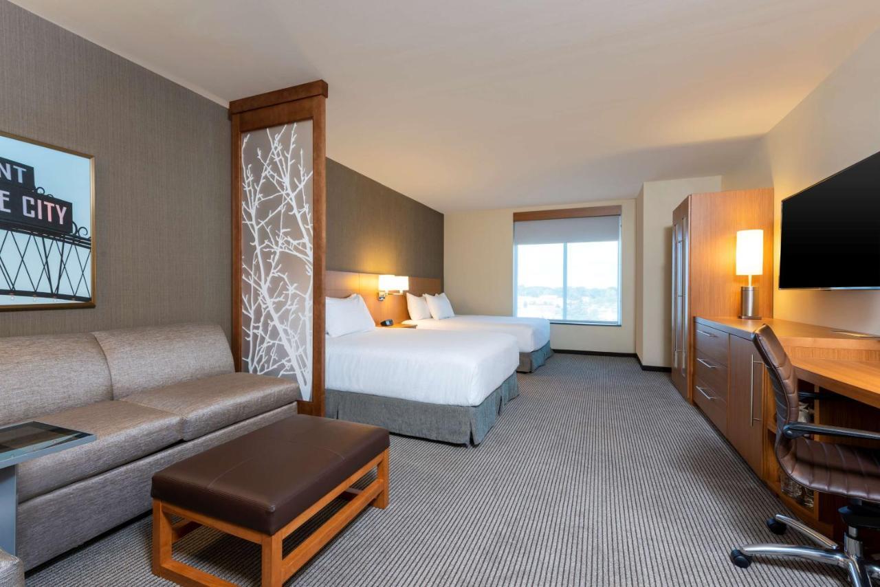 Hyatt Place Flint/Grand Blanc Dış mekan fotoğraf